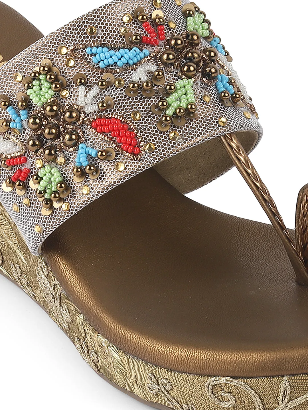Women Footwear Flatform Heel V Shape Upper Synthetic Bottom Ethnic Wear Sandals