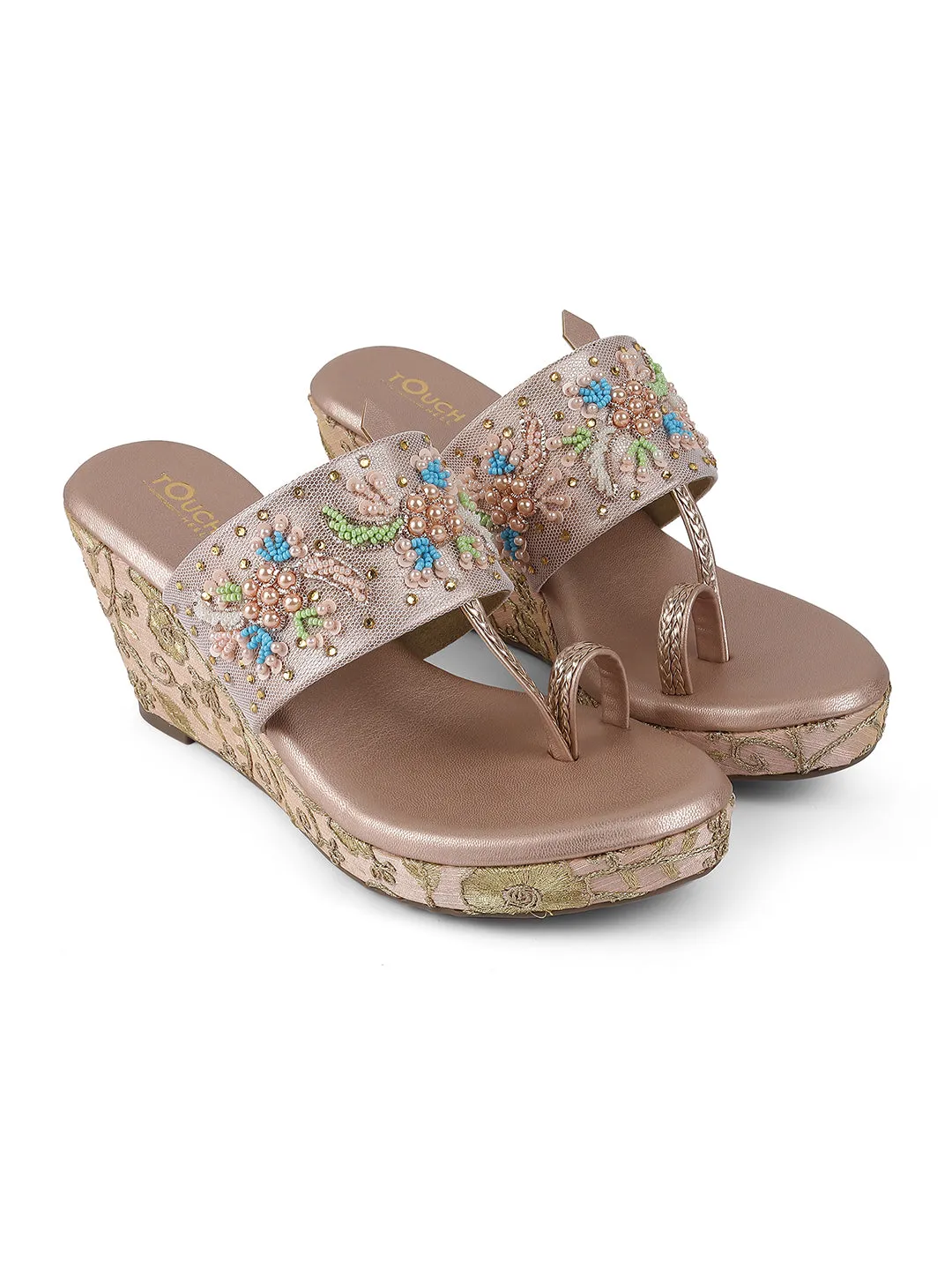 Women Footwear Flatform Heel V Shape Upper Synthetic Bottom Ethnic Wear Sandals